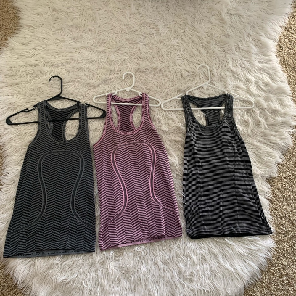 Lululemon tanks